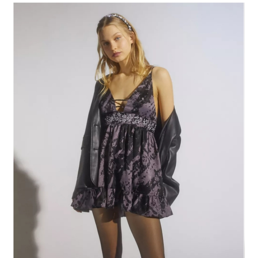 NWT Urban Outfitters Grey Mini Dress with Star Waistband accents sz S